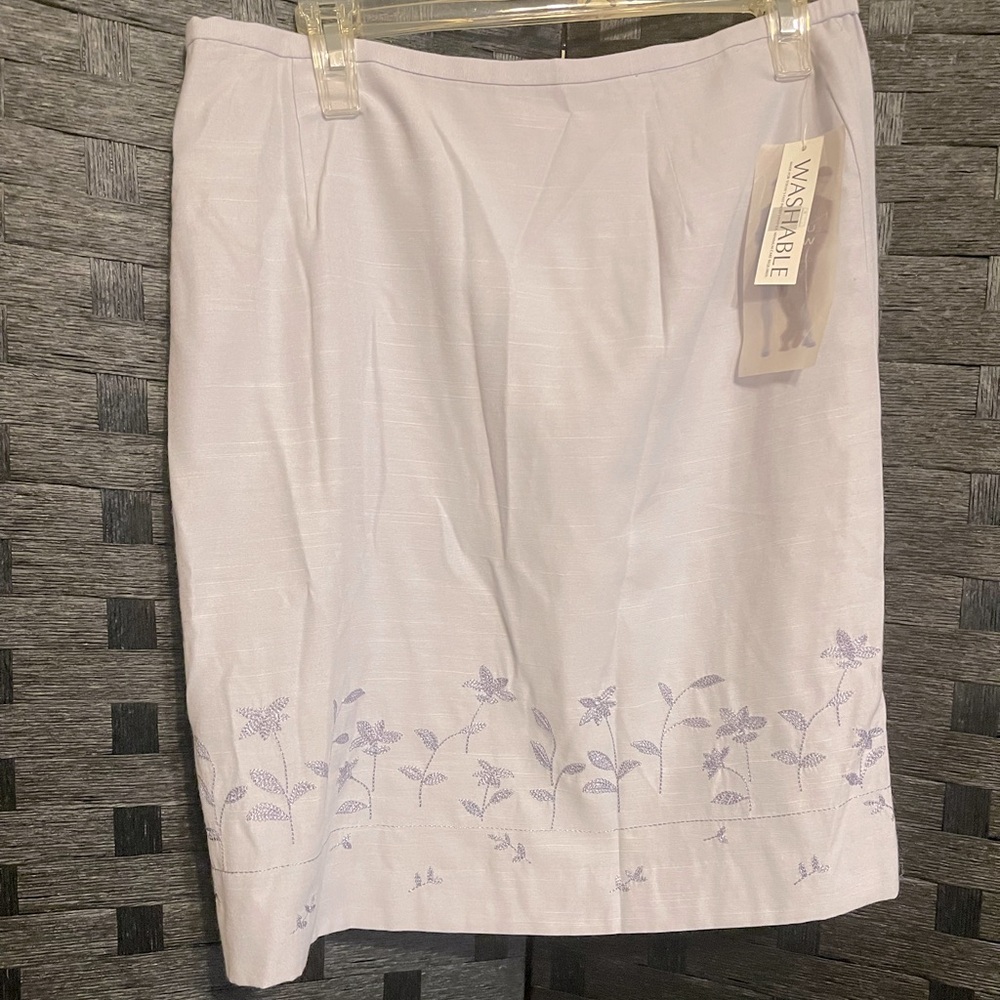 NWT Urban Works Linen Skirt Pencil Floral Embroidered 12P Purple lilac